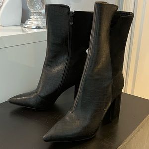 Black heel boots